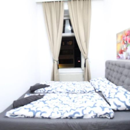 Modern Double Room Js A Вена Экстерьер фото