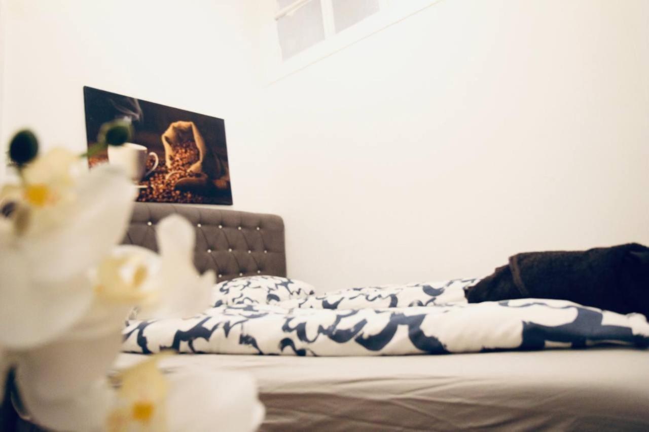 Modern Double Room Js A Вена Экстерьер фото