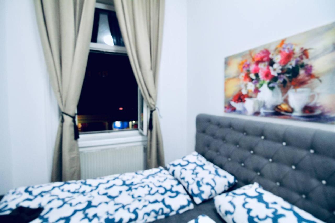 Modern Double Room Js A Вена Экстерьер фото