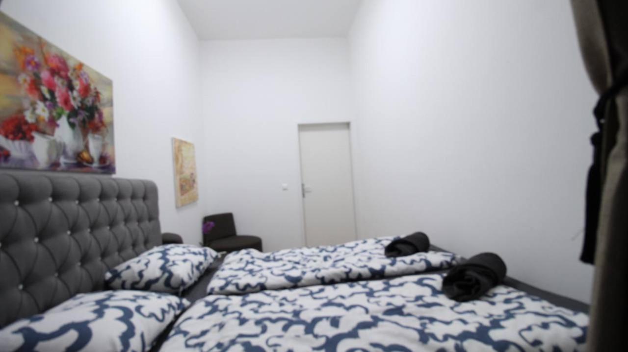 Modern Double Room Js A Вена Экстерьер фото
