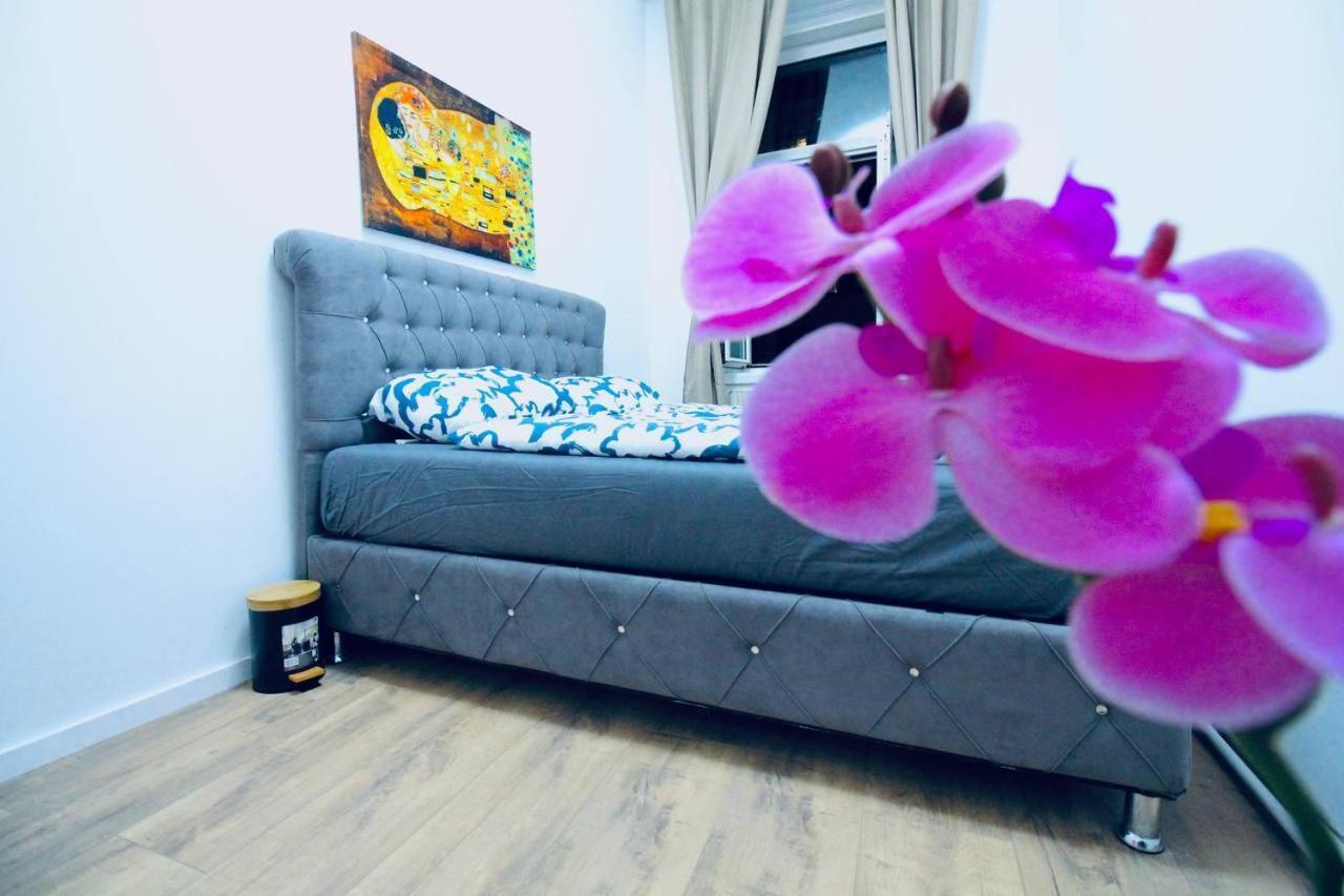 Modern Double Room Js A Вена Экстерьер фото